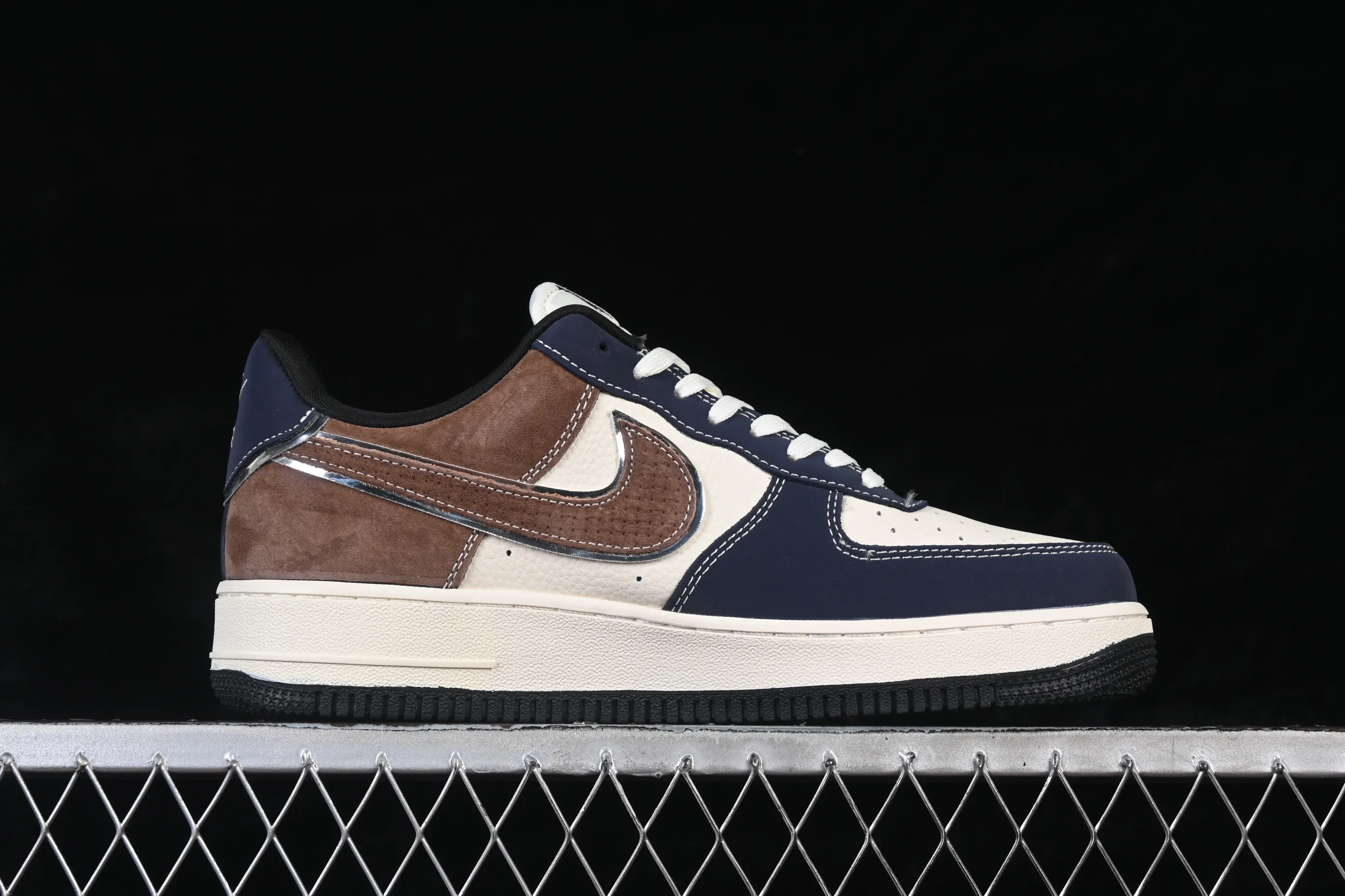 All categories Nk Air Force 1 Air Force series Nk Air Force 1 Low Air Force low-top Nike Air Force 1'07 Low Stussy co-branded blue brown pig leather Air Force 1 low-top casual sneakers DF0188-105